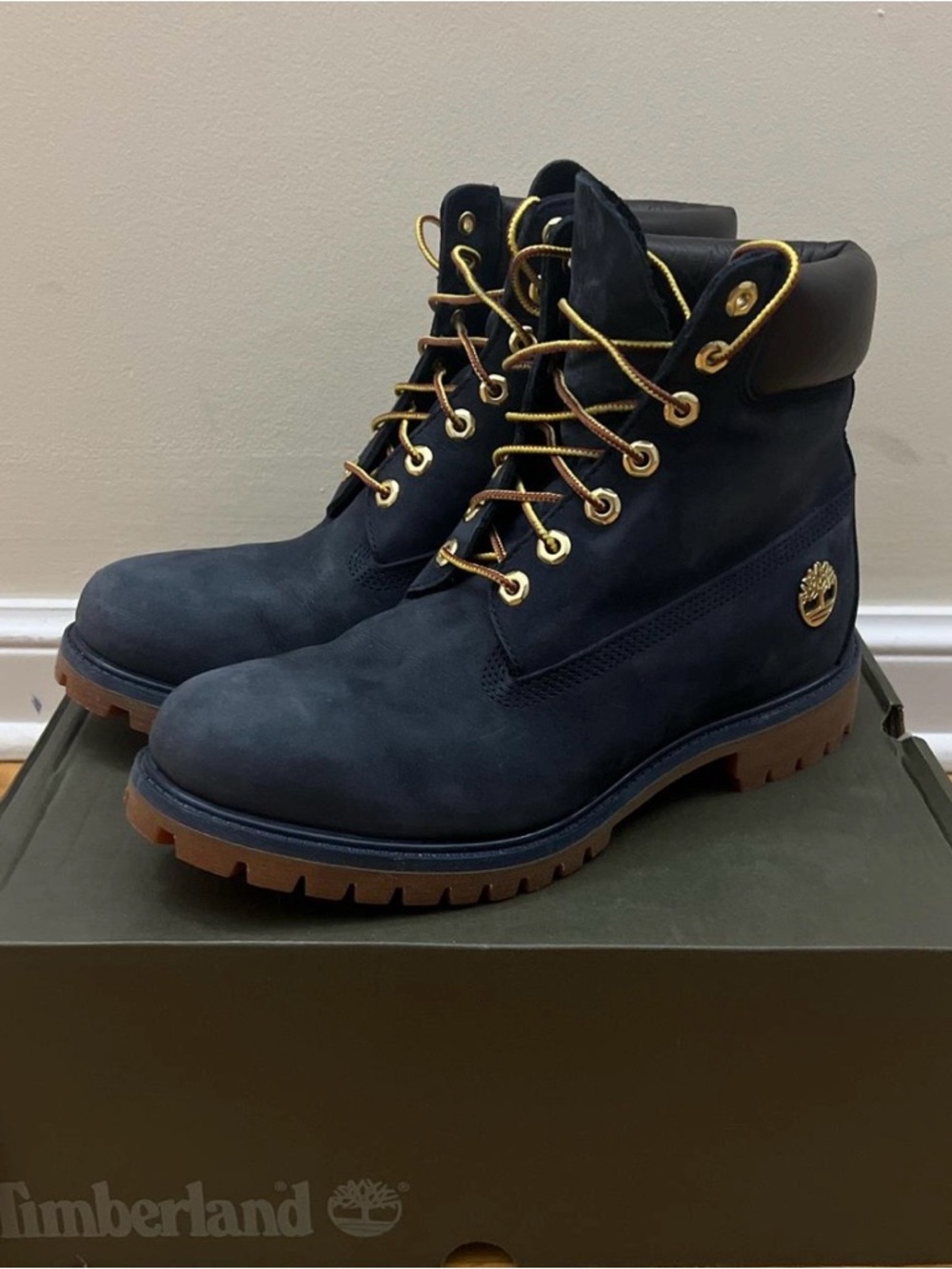 Timberland Men's Navy Blue Nubuck boots / size: 9.5 mens